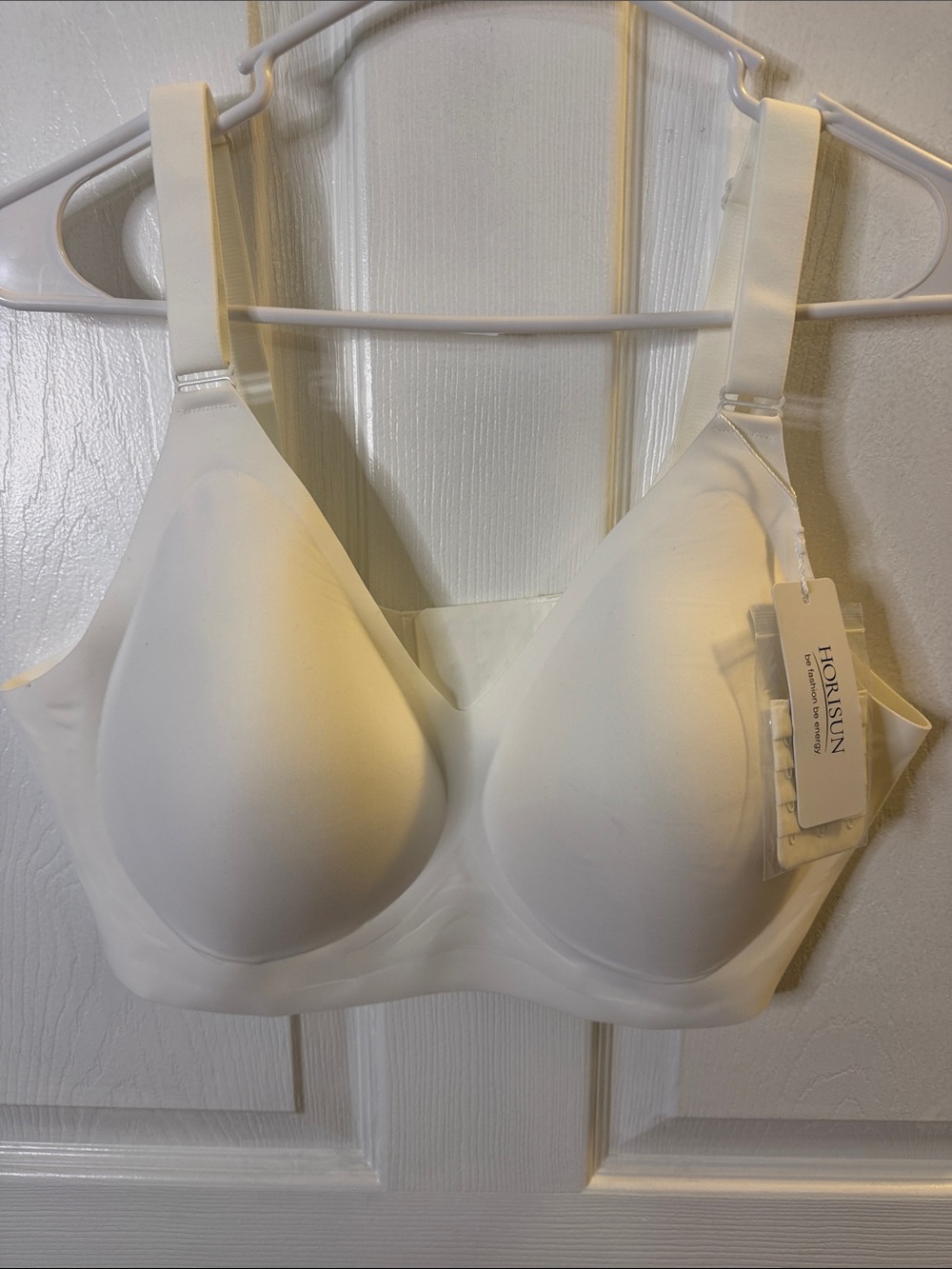 Smooth White T-Shirt Bra - Seamless Support - Picture 2 of 6